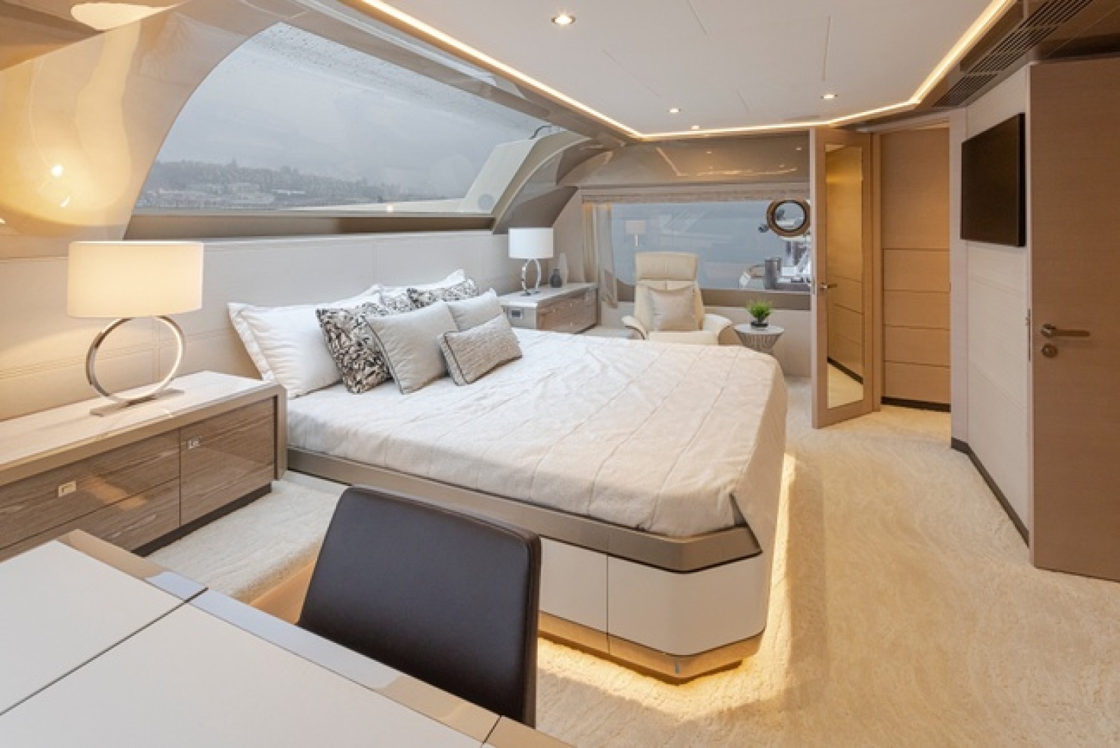 88ft Ocean Alexander Yacht For Sale