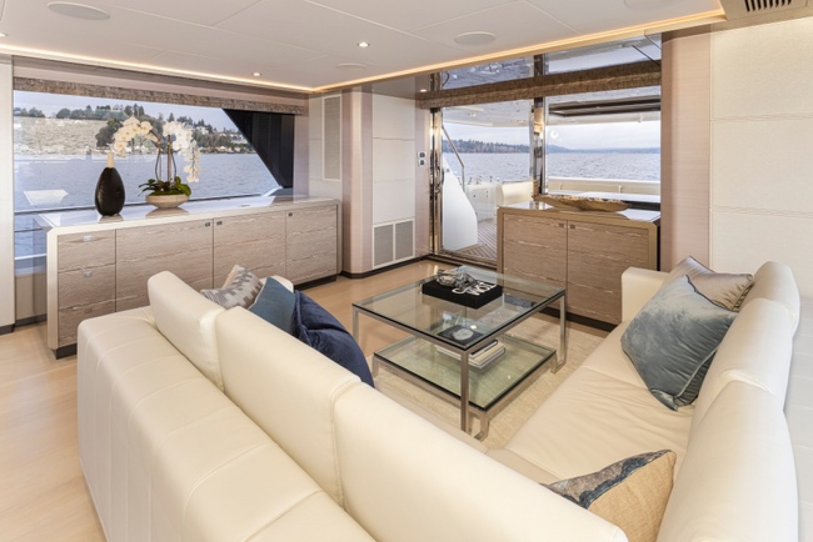 88ft Ocean Alexander Yacht For Sale