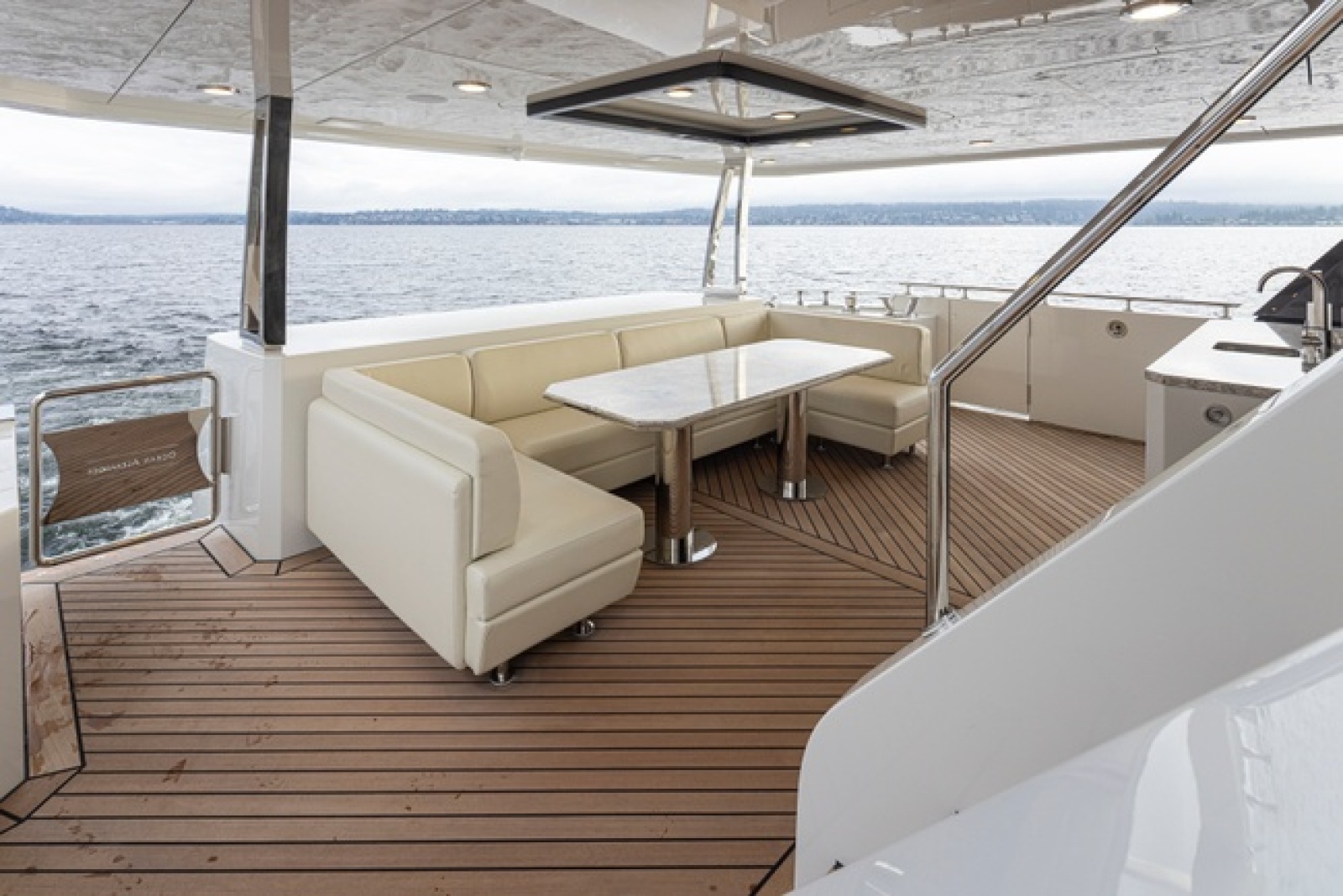 88ft Ocean Alexander Yacht For Sale