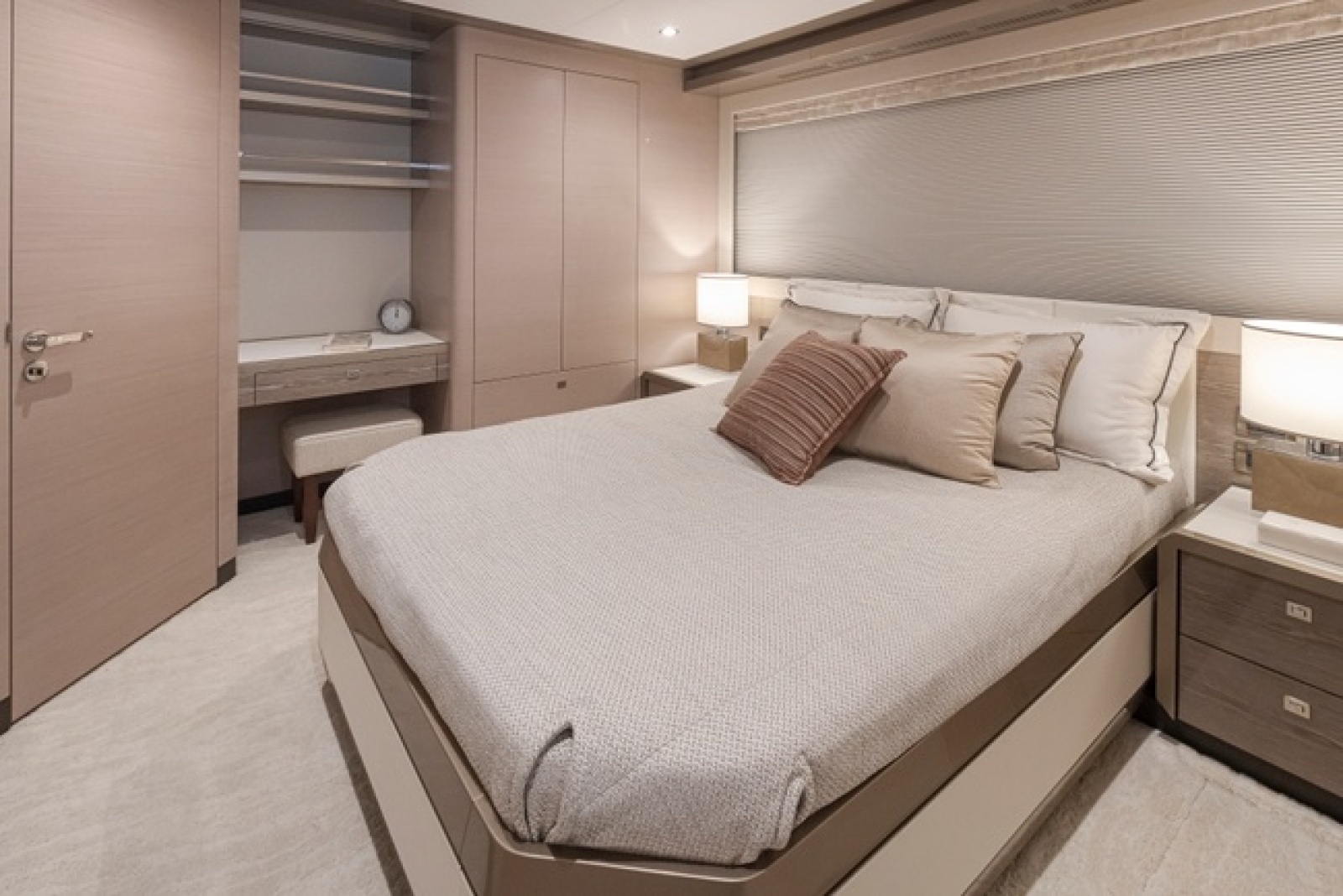 88ft Ocean Alexander Yacht For Sale