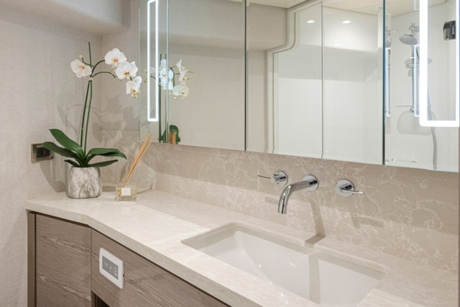 88ft Ocean Alexander Yacht For Sale