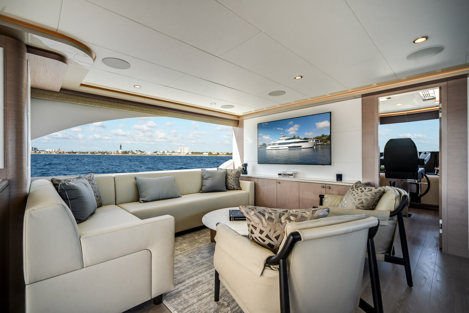 120ft Ocean Alexander Yacht For Sale