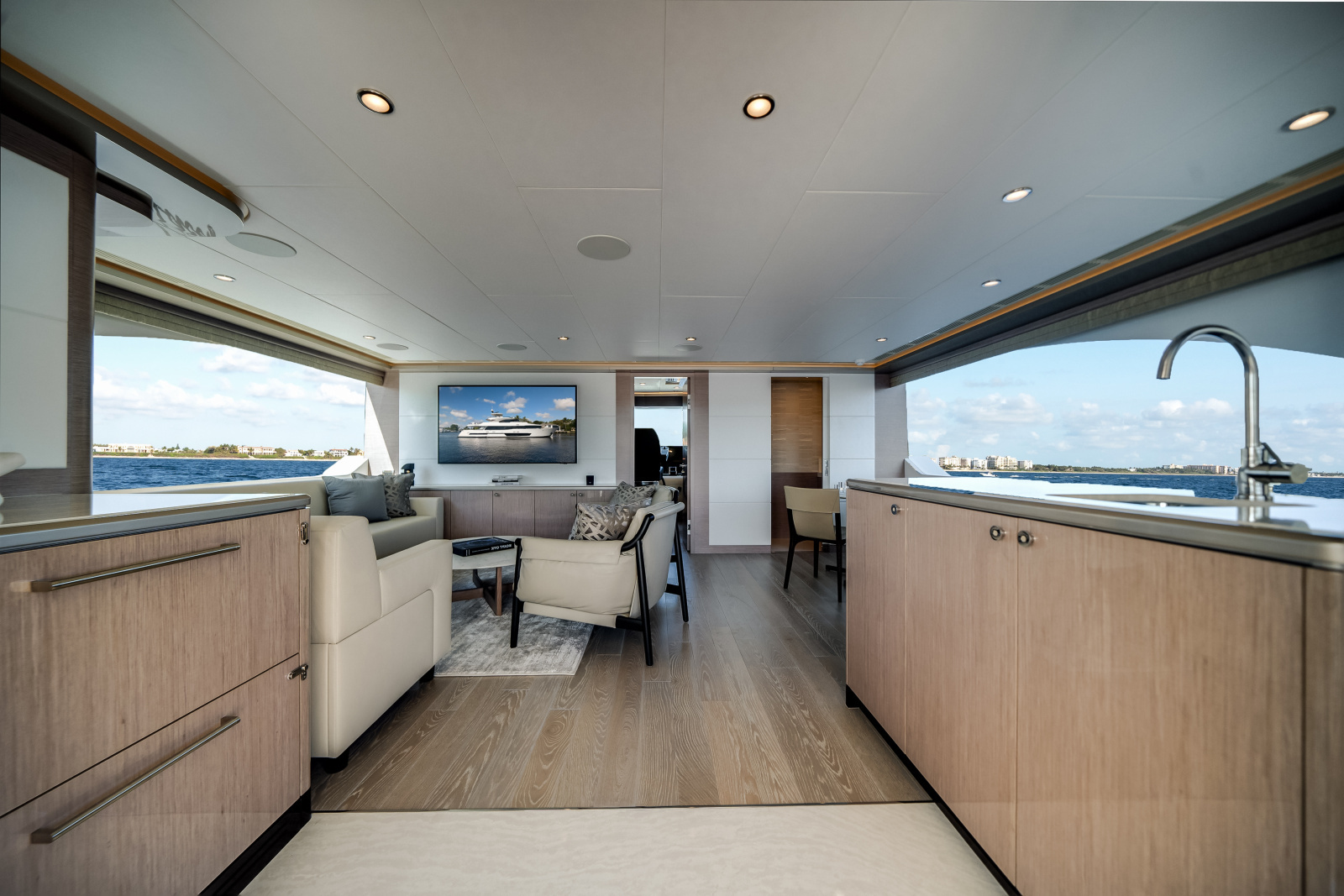 120ft Ocean Alexander Yacht For Sale