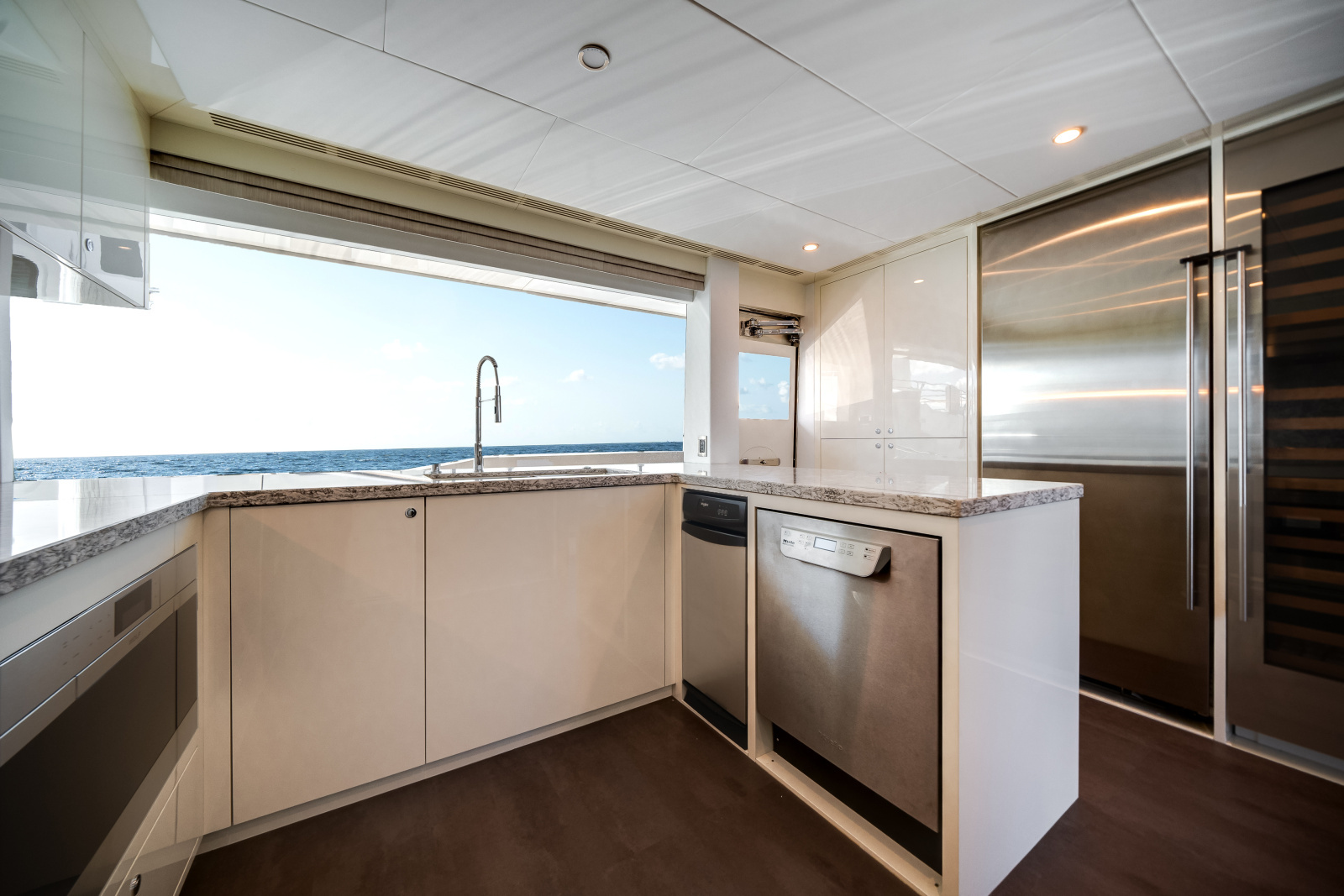 120ft Ocean Alexander Yacht For Sale