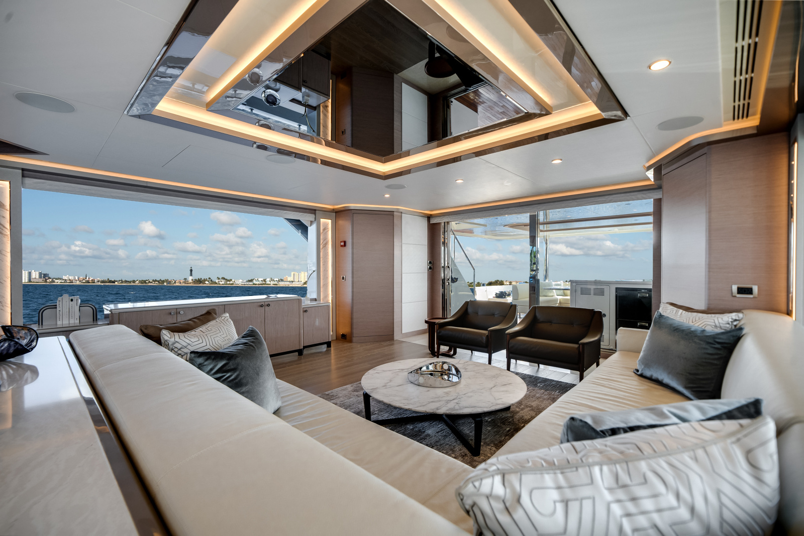 120ft Ocean Alexander Yacht For Sale