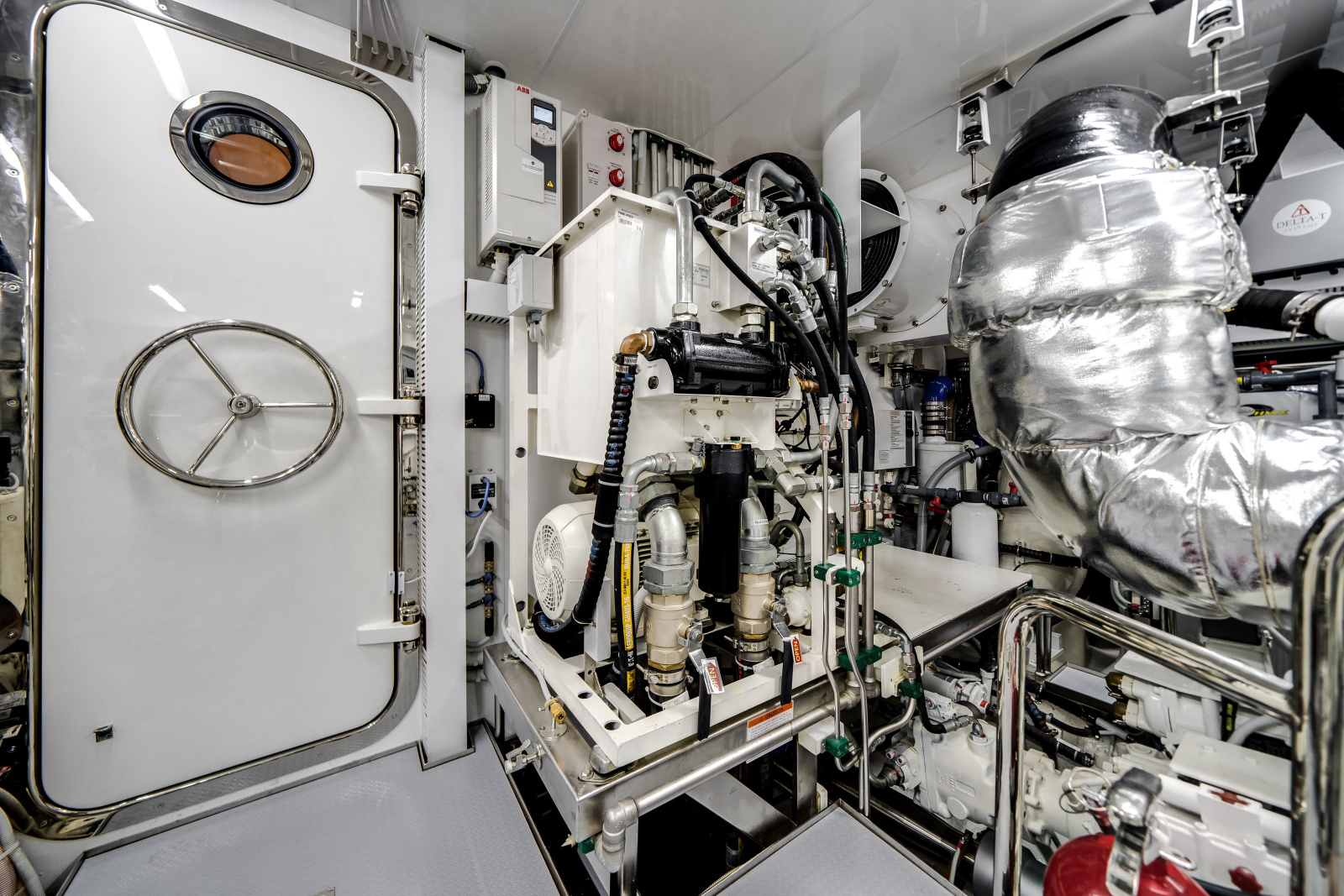 120ft Ocean Alexander Yacht For Sale