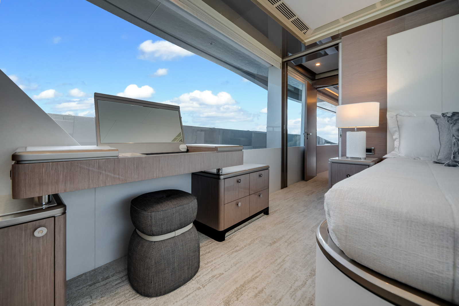 120ft Ocean Alexander Yacht For Sale