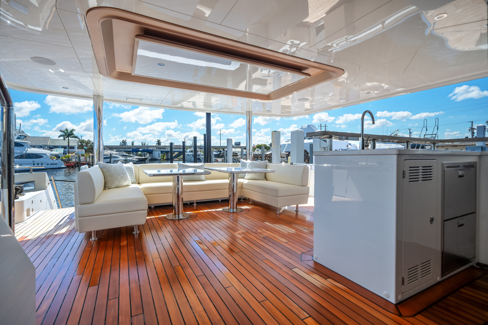 120ft Ocean Alexander Yacht For Sale