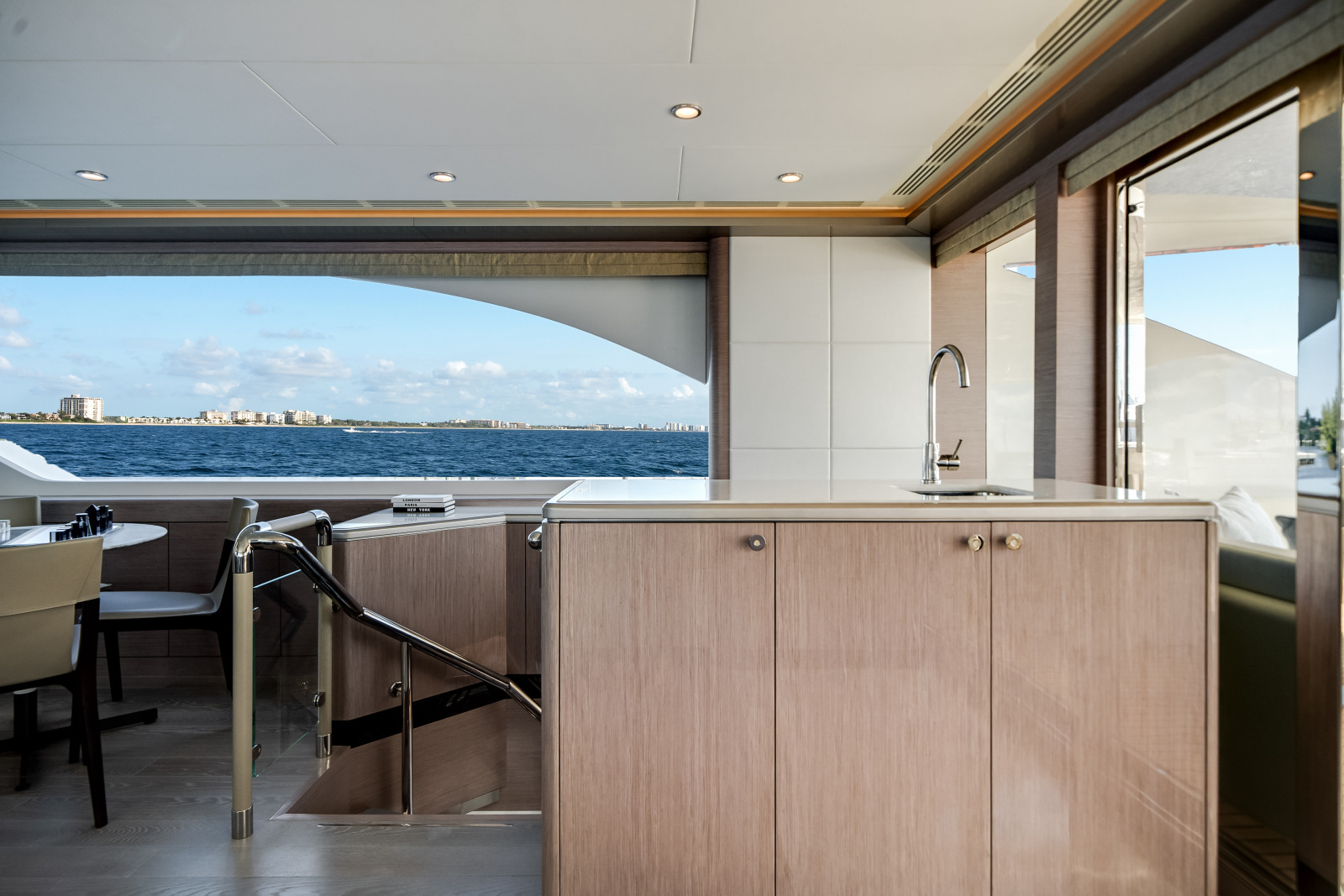 120ft Ocean Alexander Yacht For Sale