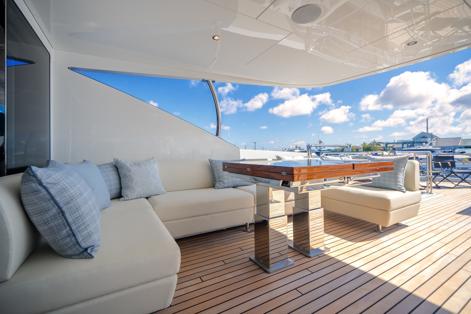 120ft Ocean Alexander Yacht For Sale