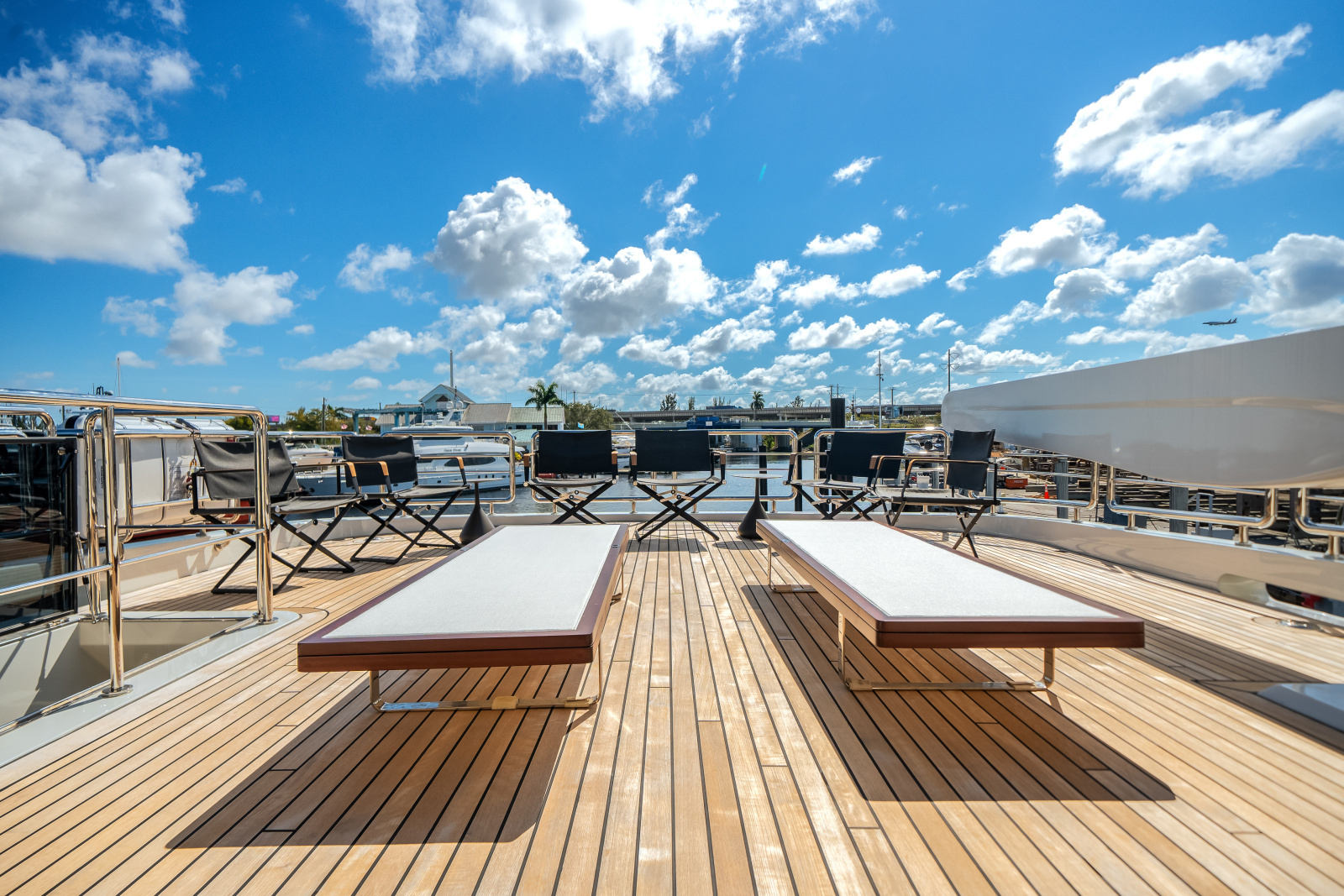 120ft Ocean Alexander Yacht For Sale