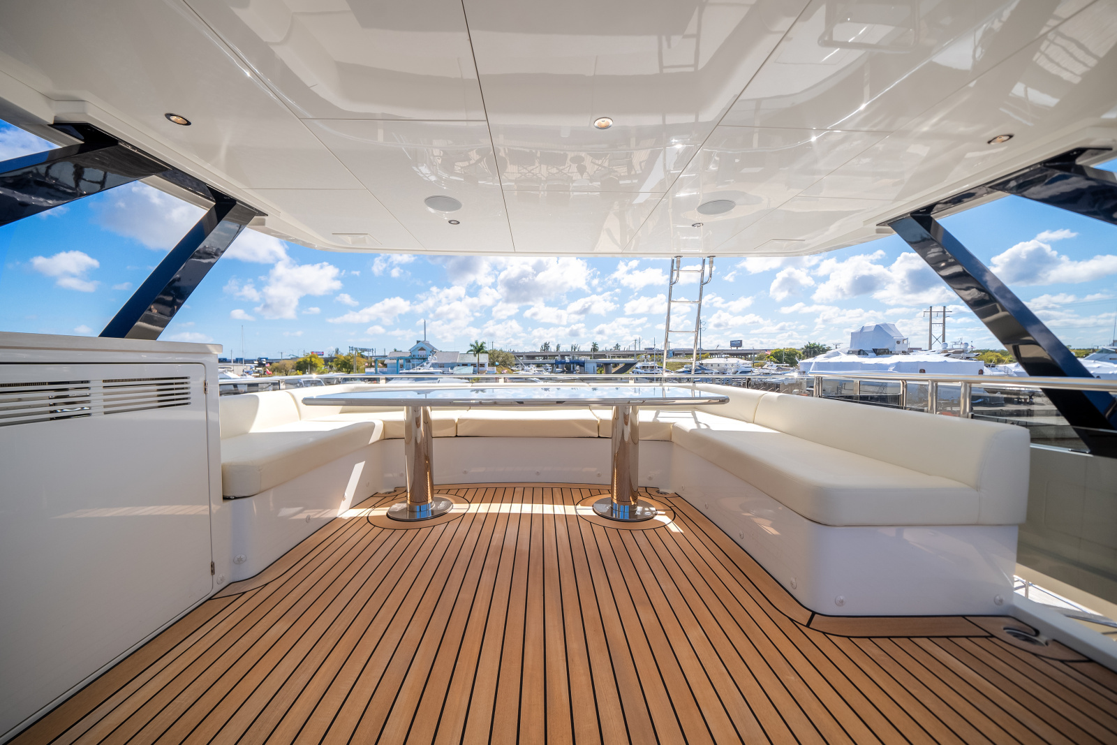 120ft Ocean Alexander Yacht For Sale