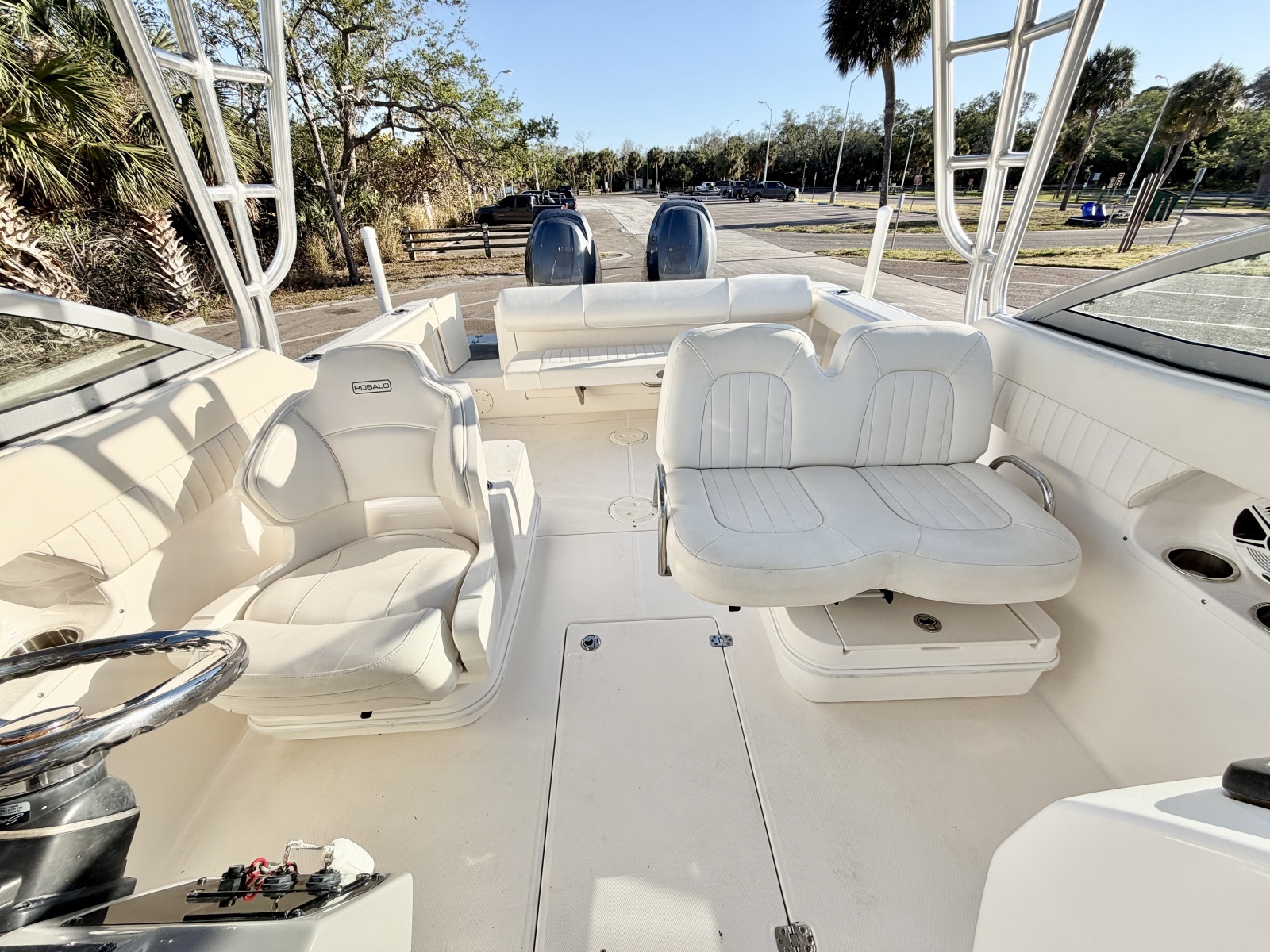 24ft Robalo Yacht For Sale