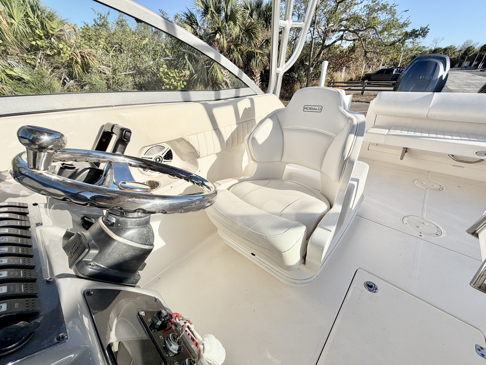 24ft Robalo Yacht For Sale