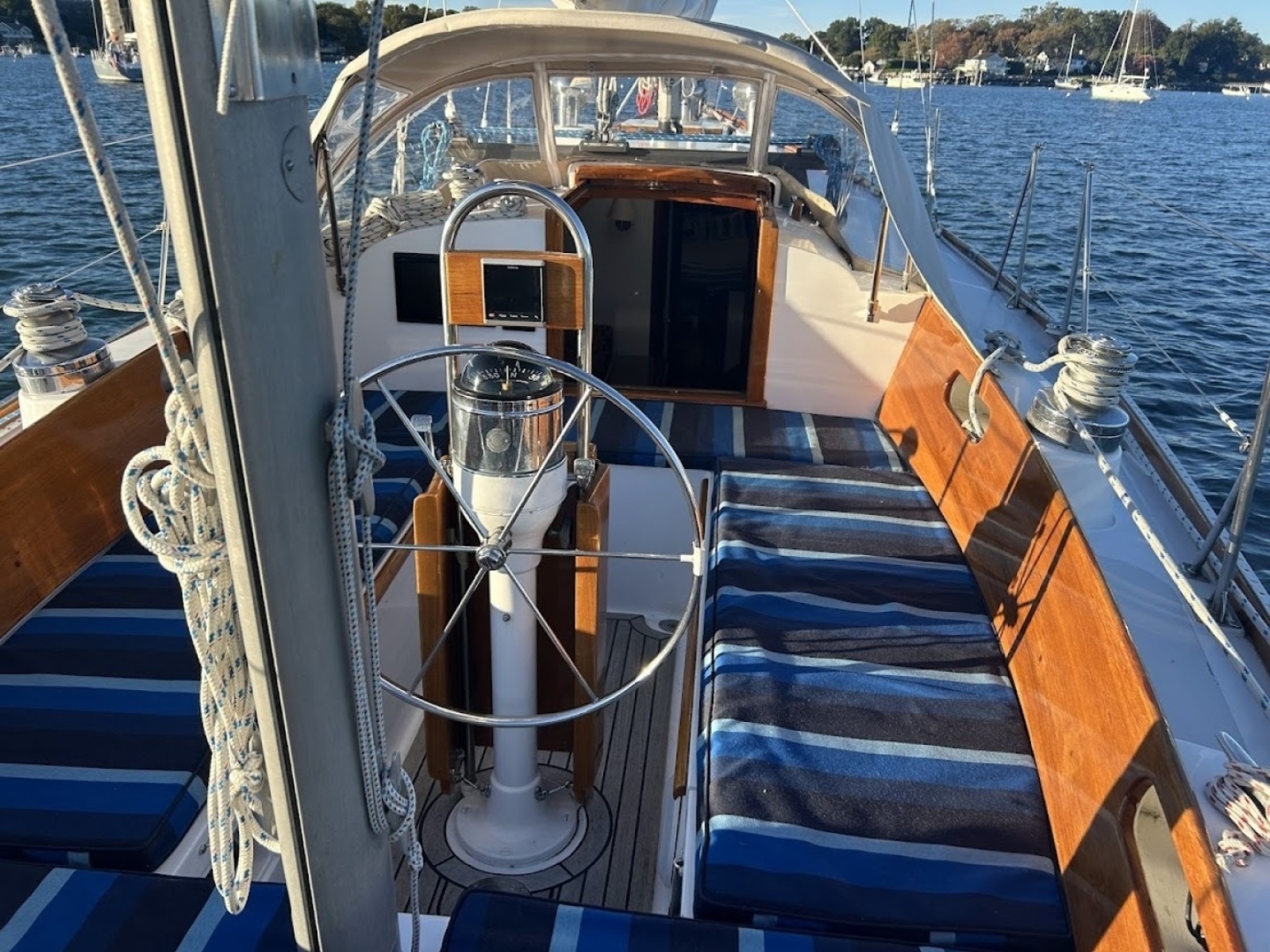 1970 Hinckley Bermuda 40