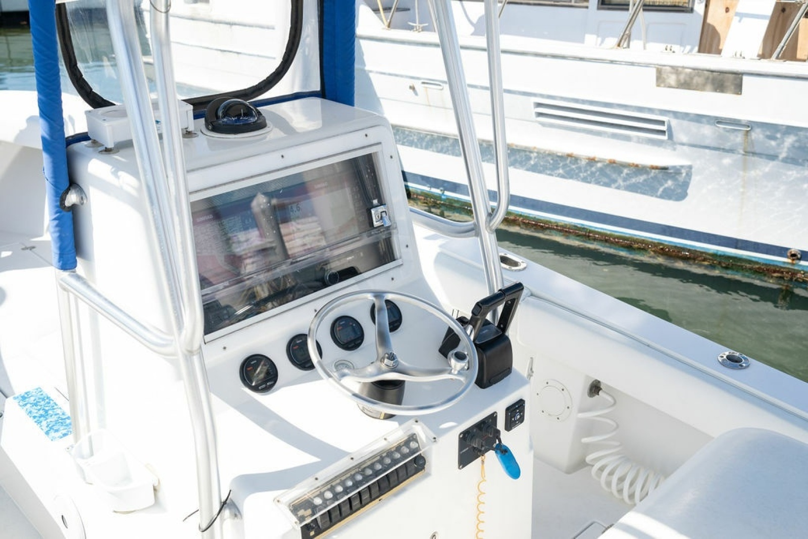 26ft SeaVee Yacht For Sale