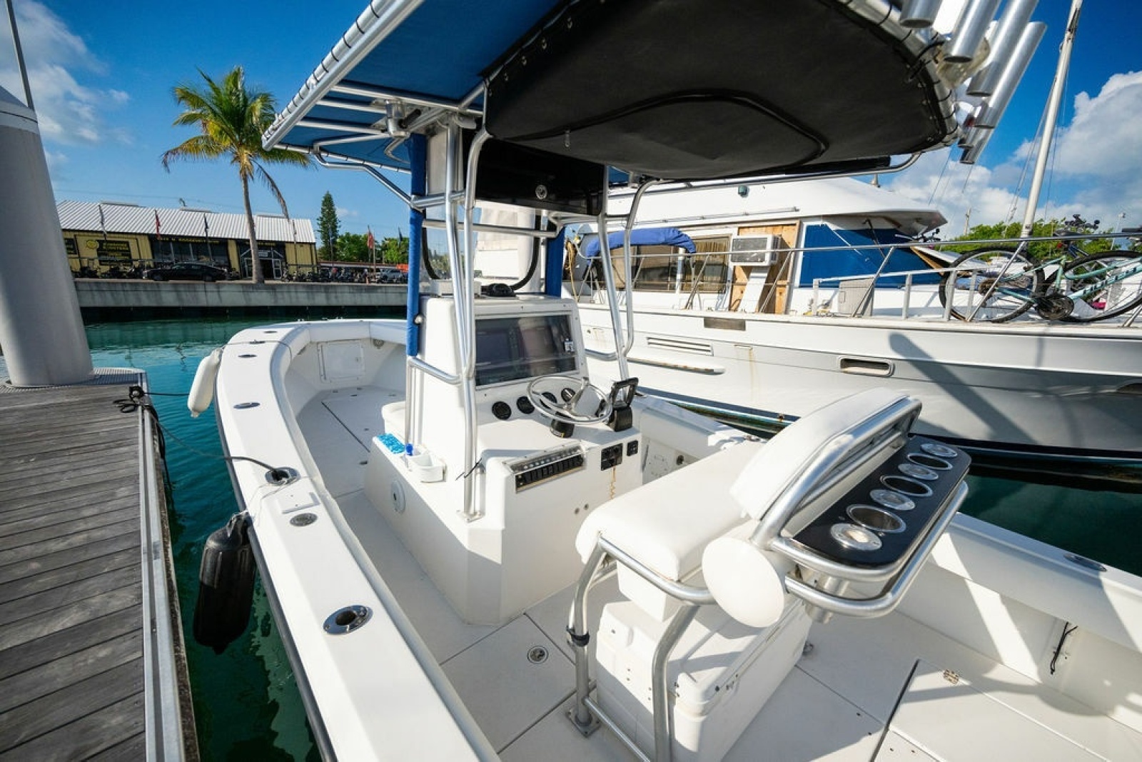 26ft SeaVee Yacht For Sale