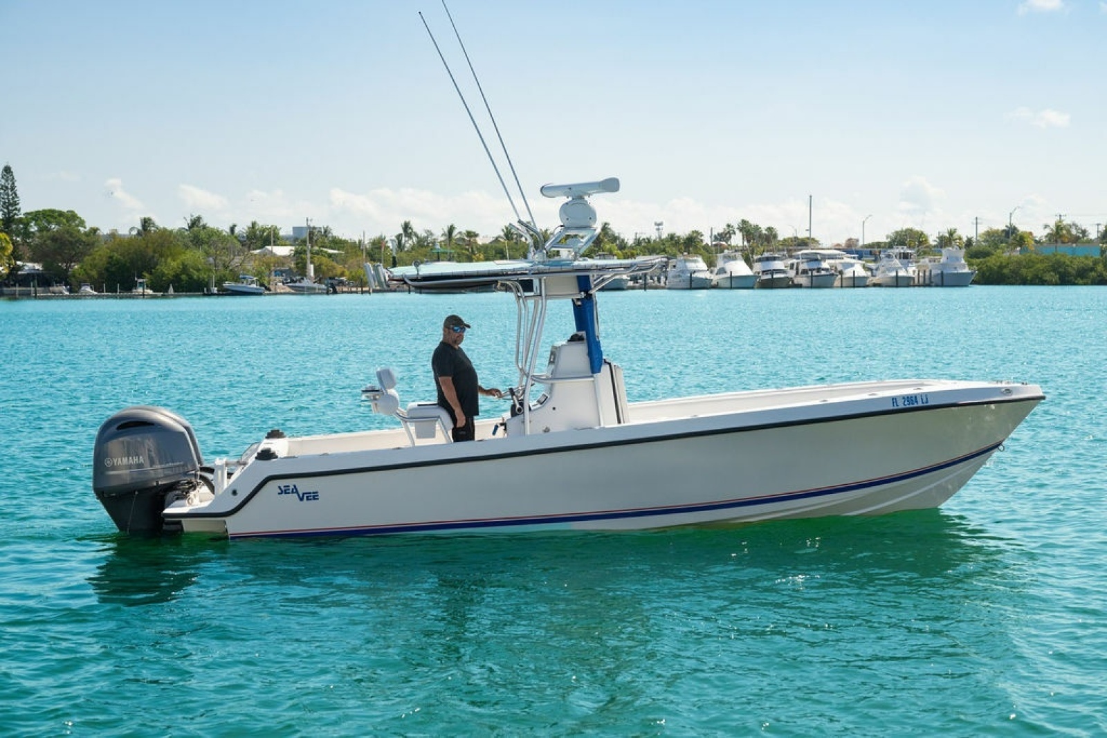 26ft SeaVee Yacht For Sale