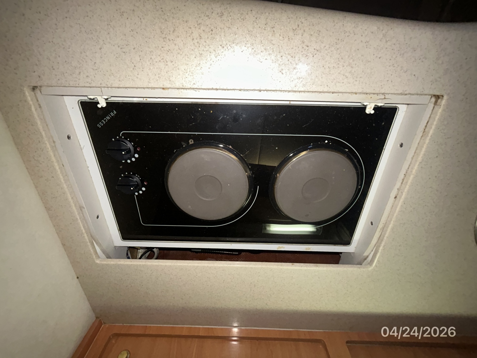32' Regal galley cooktop