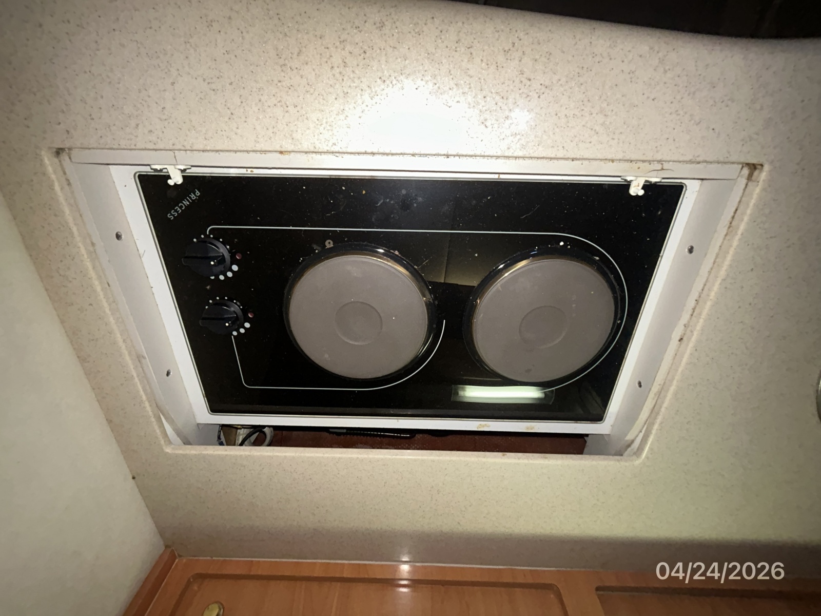 32' Regal galley cooktop
