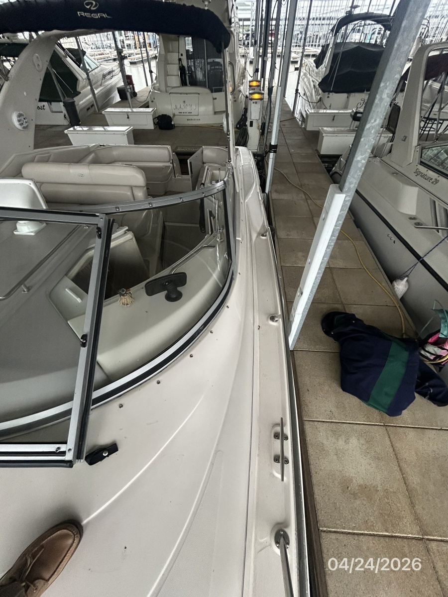 32' Regal port side deck