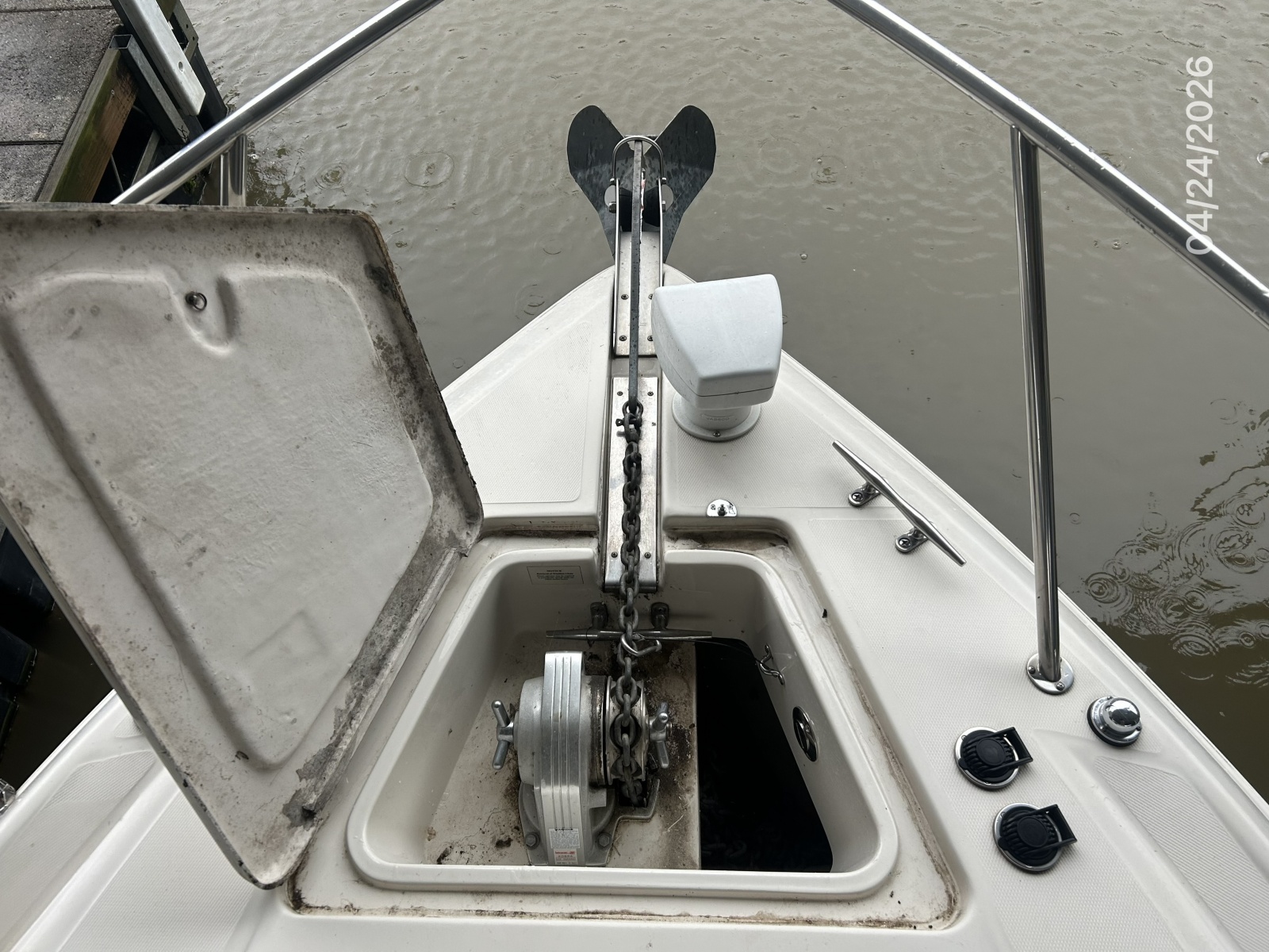 32' Regal anchor windlass2