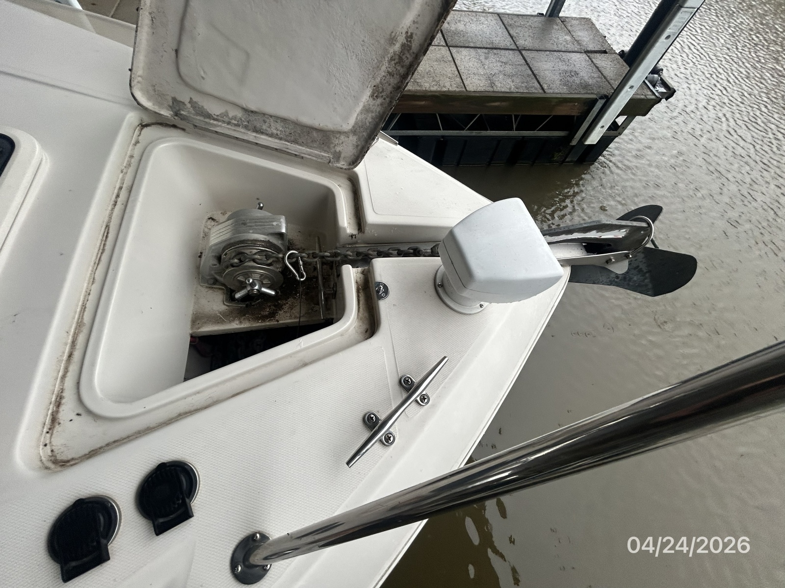 32' Regal anchor windlass1