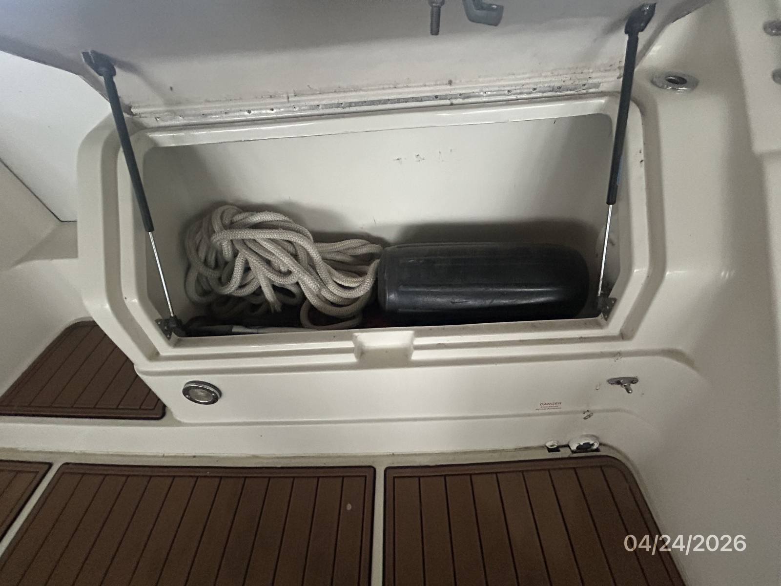 32' Regal transom storage