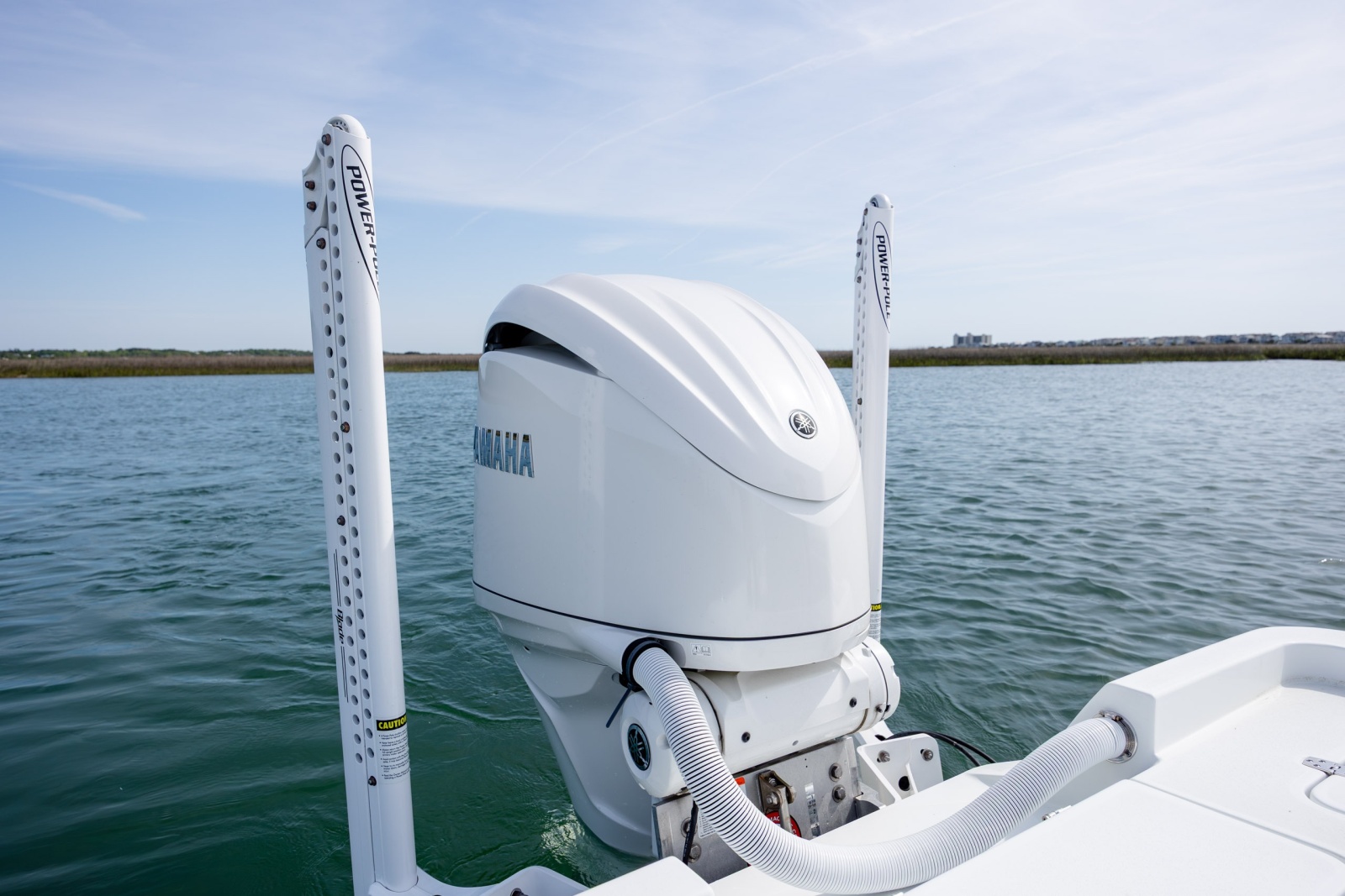 2024 Contender 23 Bay