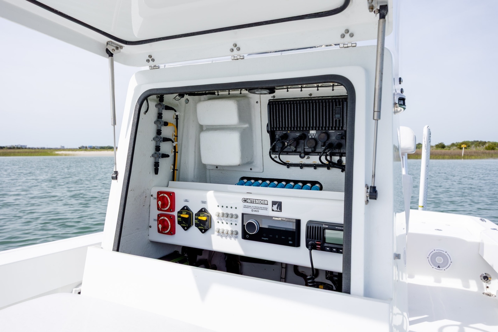 2024 Contender 23 Bay