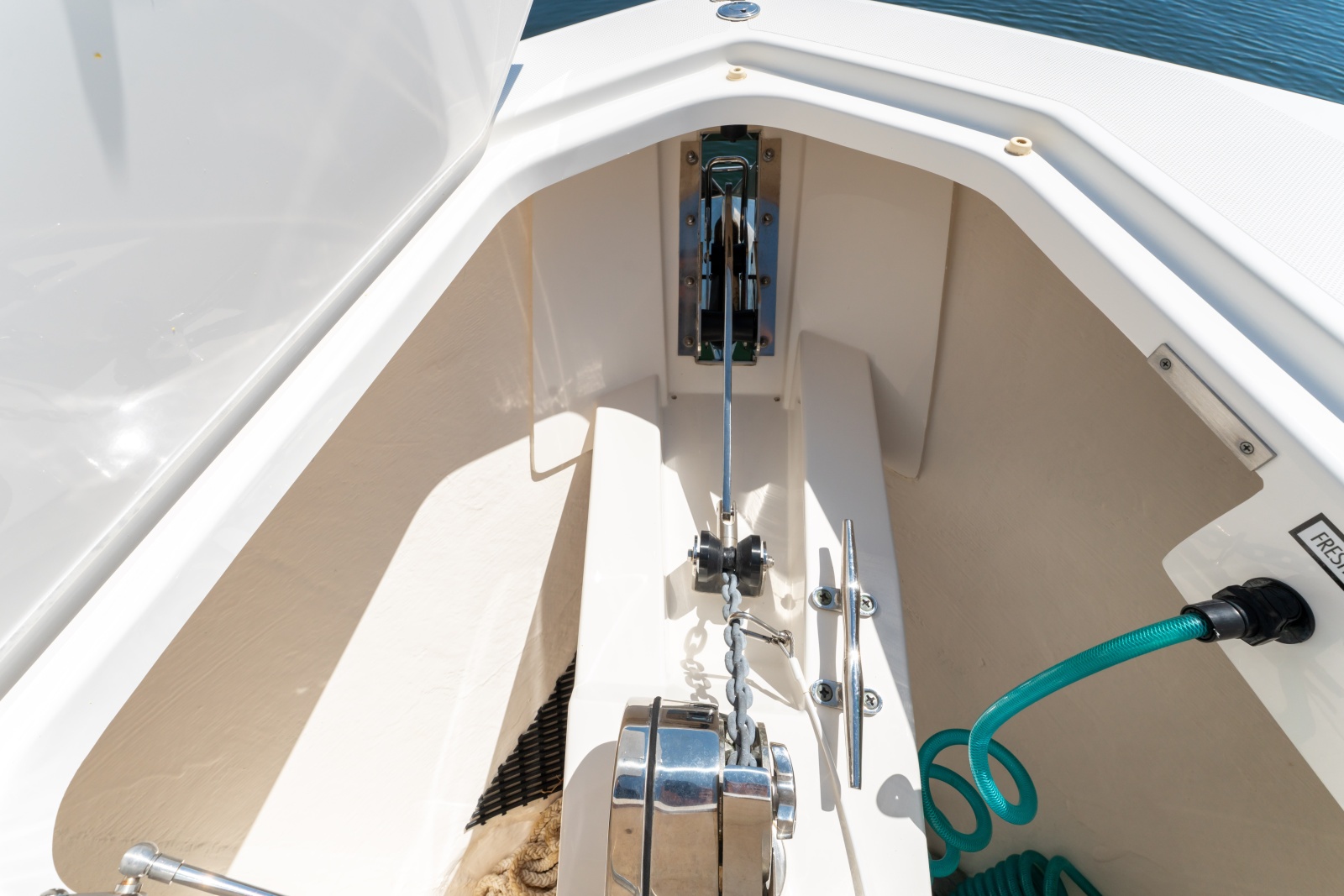 2020 Tiara Yachts 38 LS