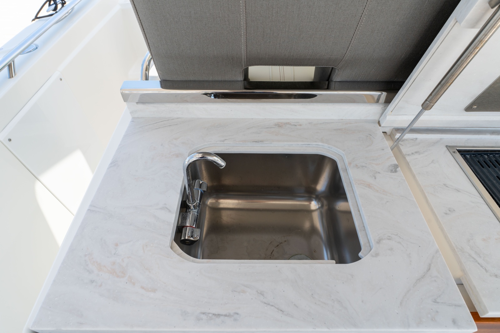 LA DOLCE VITA 38ft Tiara Yachts Yacht For Sale