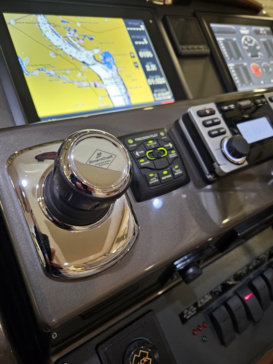 2014 Tiara Yachts 43 Open