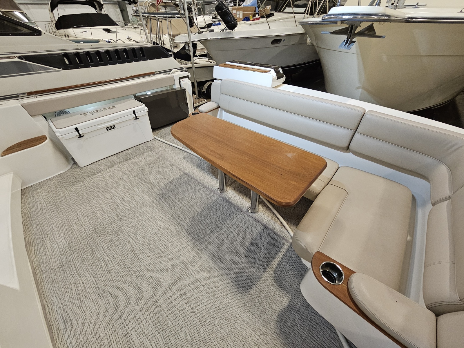 2014 Tiara Yachts 43 Open