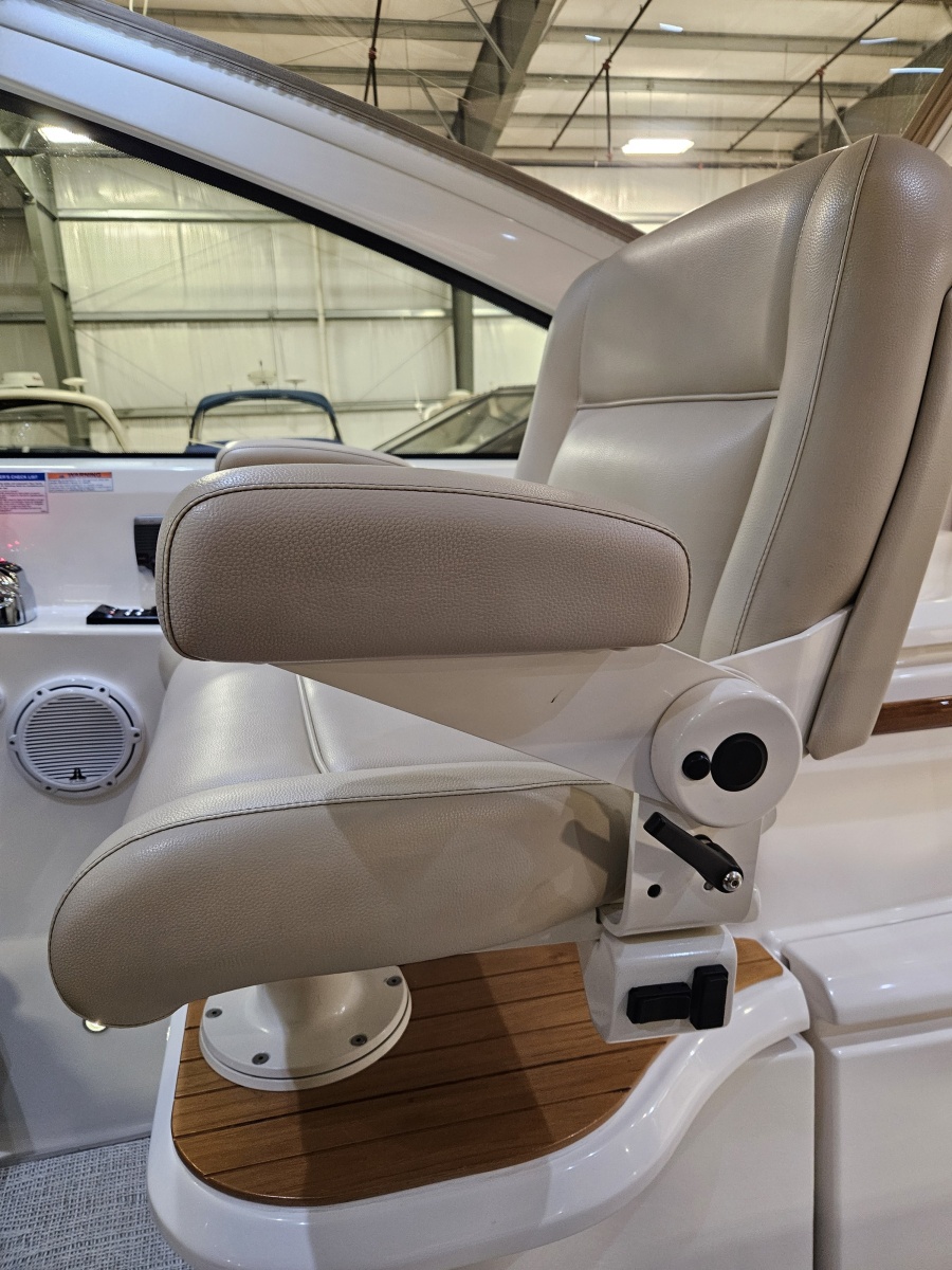 2014 Tiara Yachts 43 Open