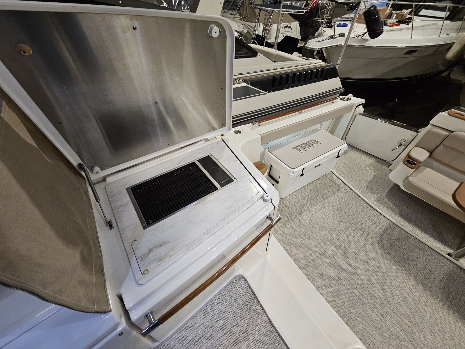 2014 Tiara Yachts 43 Open