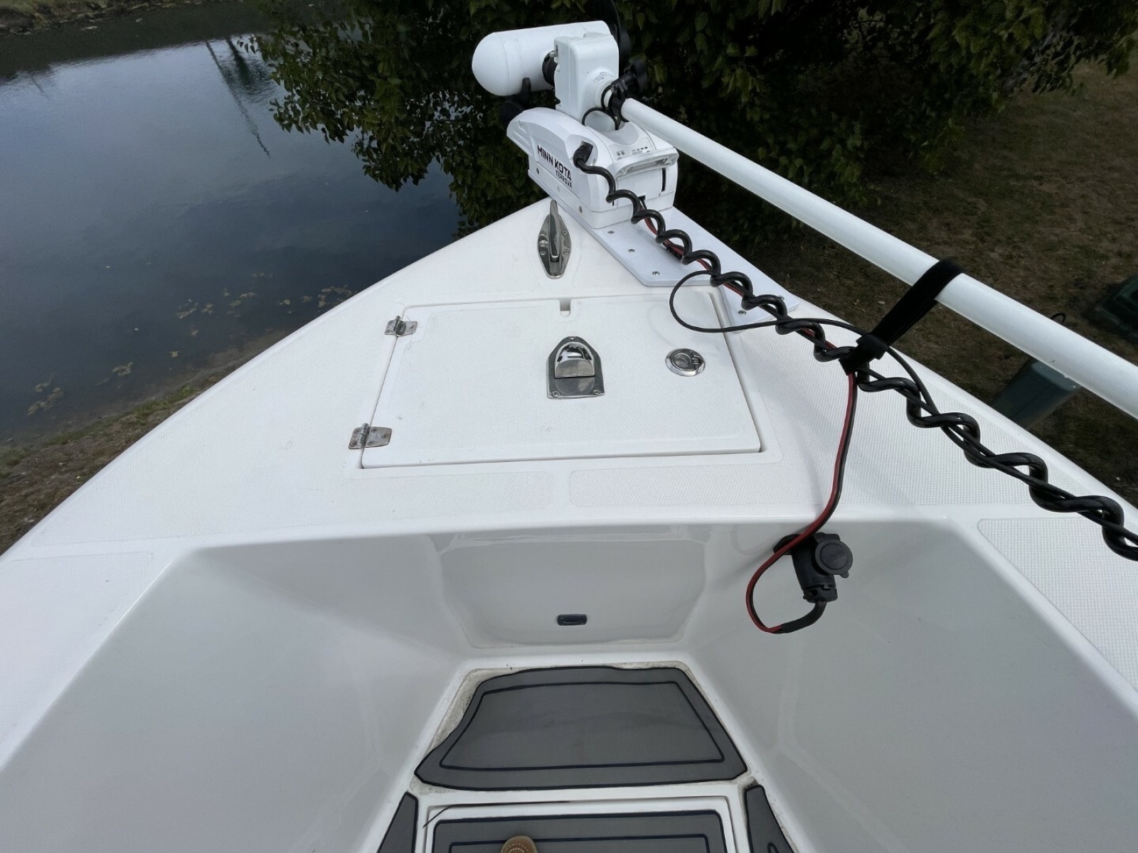 24ft Bluewater Yacht For Sale