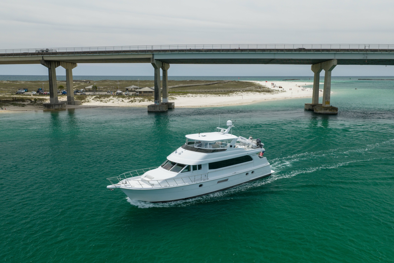 2004 Hatteras Sport Deck