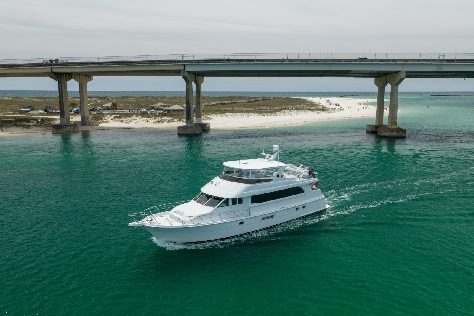 2004 Hatteras Sport Deck