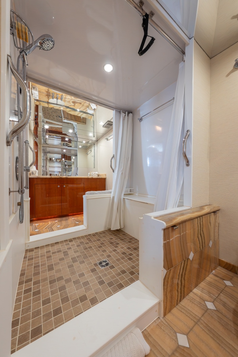 Owner Ensuite Shower