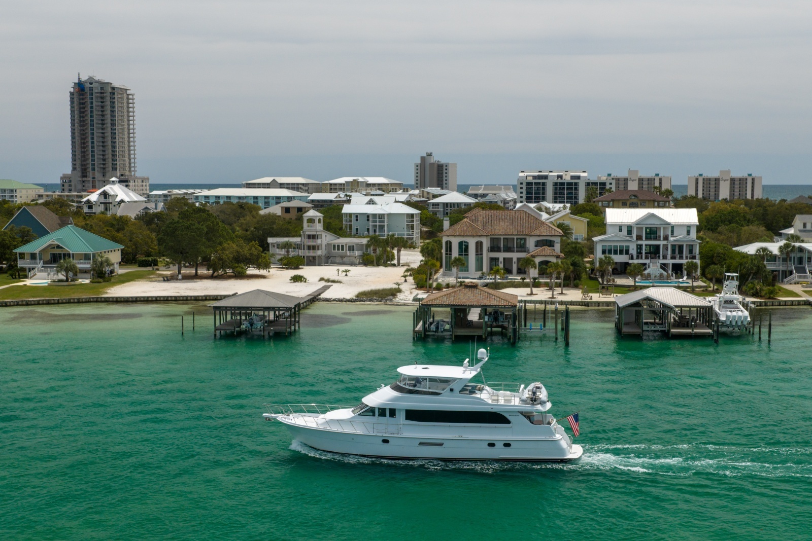 2004 Hatteras Sport Deck
