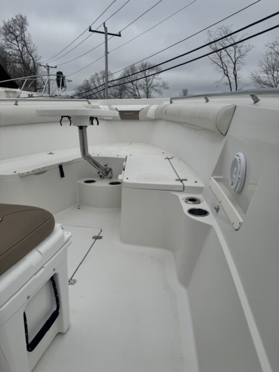 2013 Sailfish 290 CC