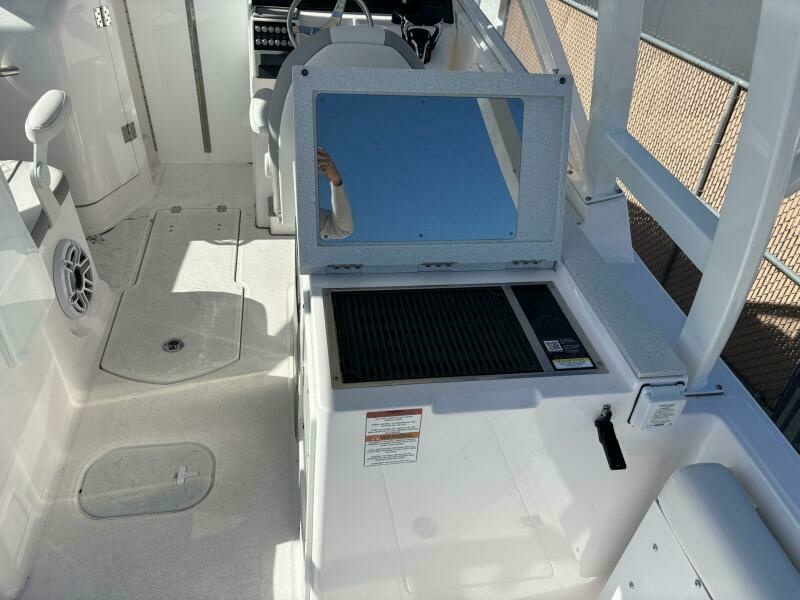 28ft Sea Fox Yacht For Sale