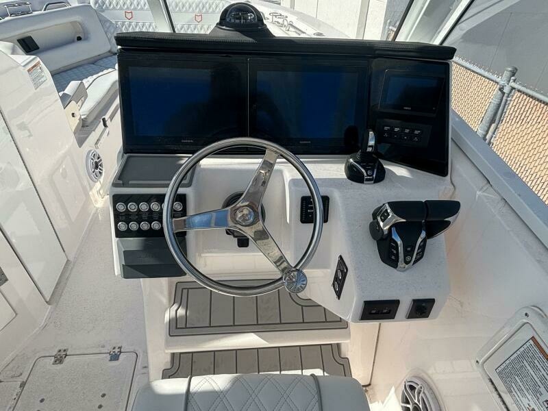 28ft Sea Fox Yacht For Sale