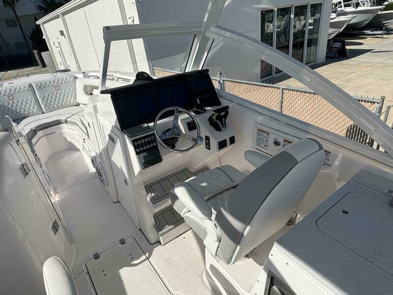 28ft Sea Fox Yacht For Sale