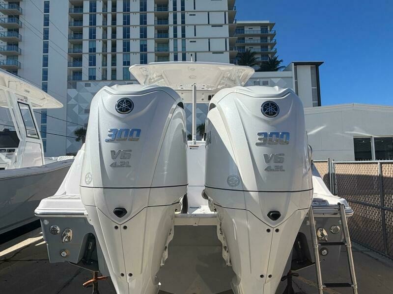 28ft Sea Fox Yacht For Sale