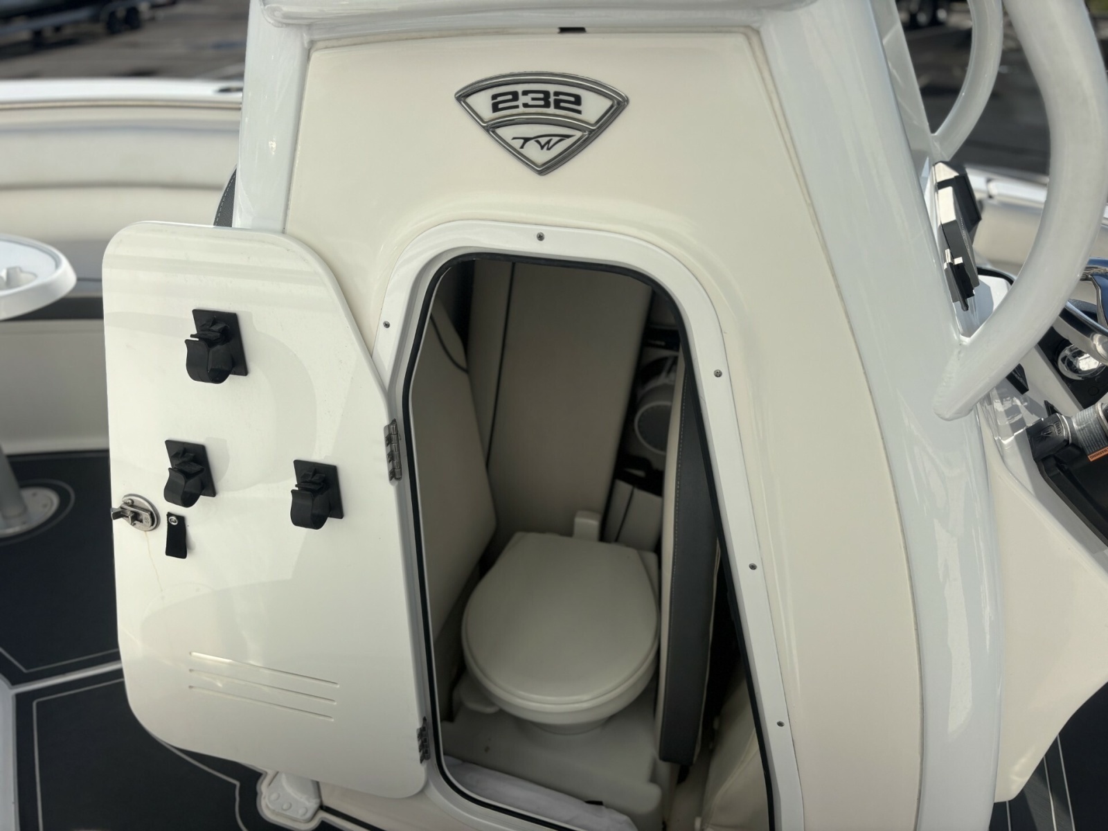 2019 Tidewater 232 LXF