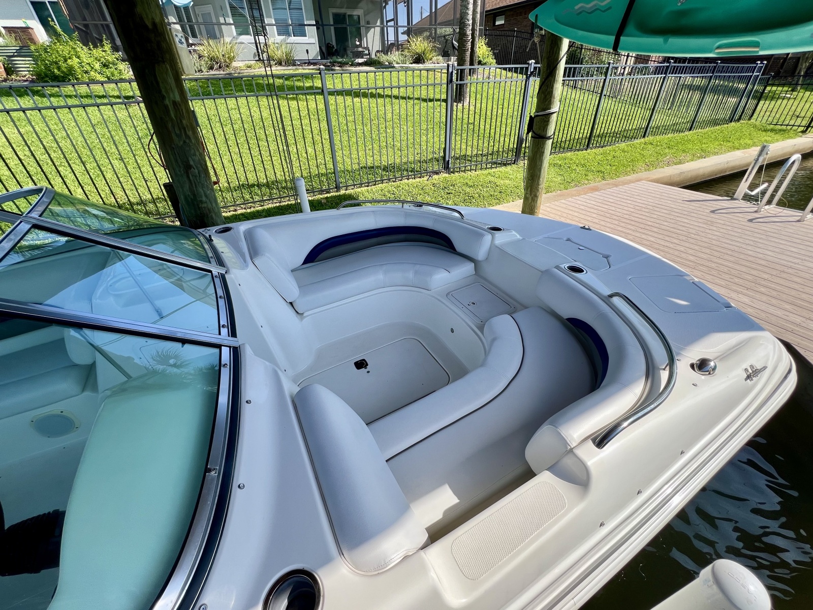 2013 Hurricane SunDeck 187 OB