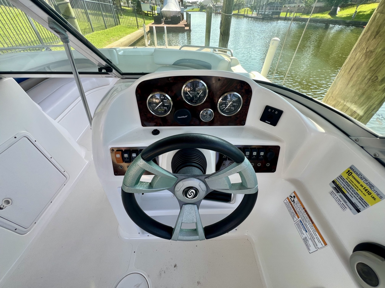 2013 Hurricane SunDeck 187 OB