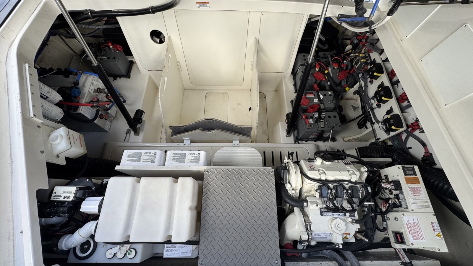 2021 Sea Ray Sundancer 320 Outboard